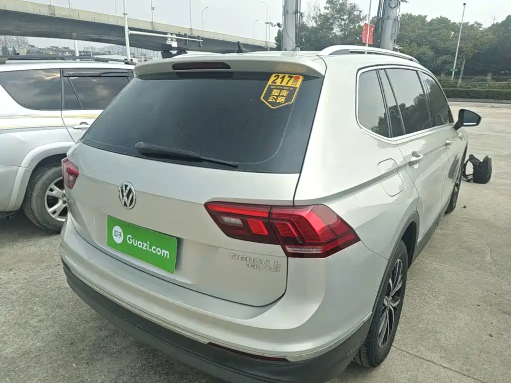 Volkswagen Tiguan L — миниатюра 7