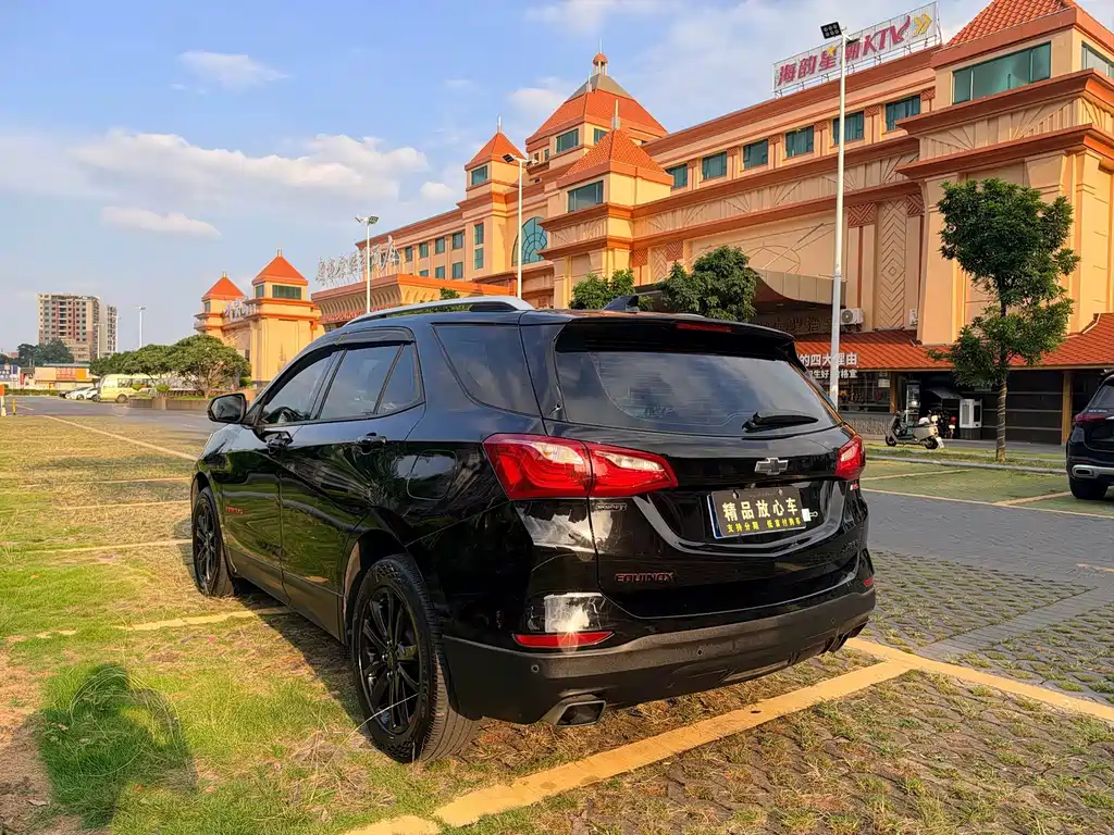 Chevrolet Equinox — миниатюра 17