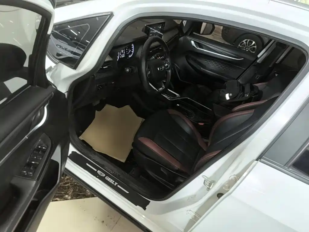 Geely Vision X3 — миниатюра 16