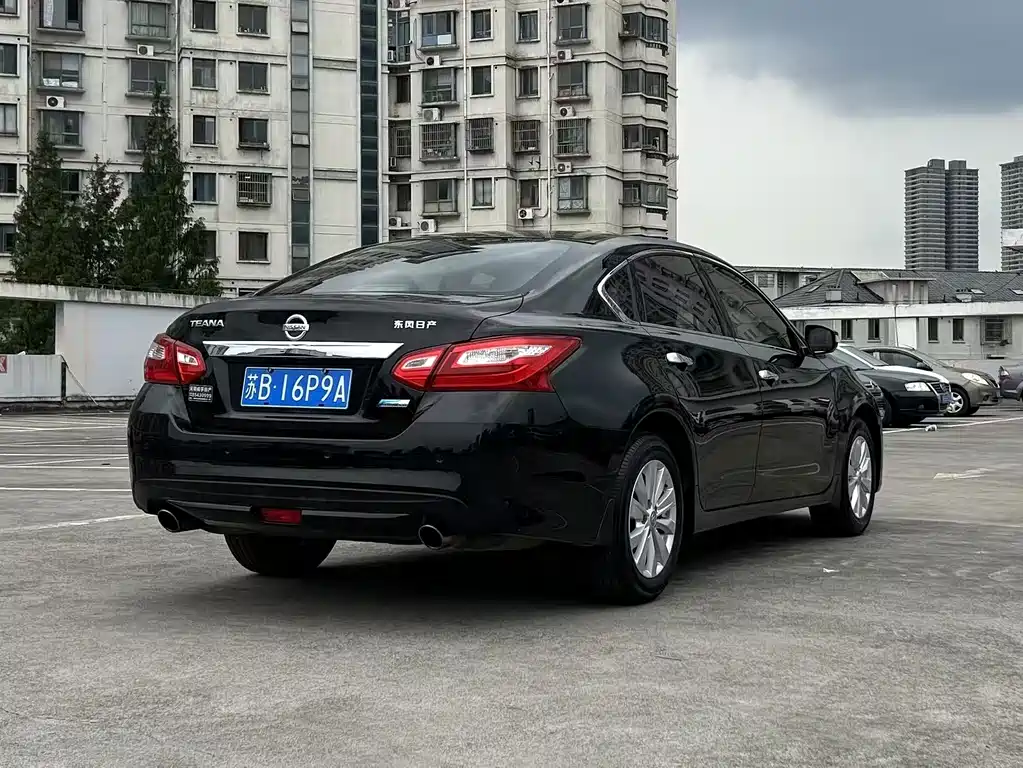 Nissan Teana — миниатюра 8