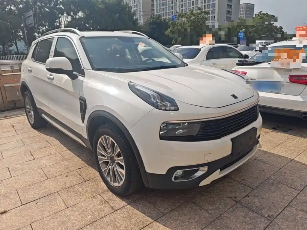 Lynk & Co 01 — миниатюра 4