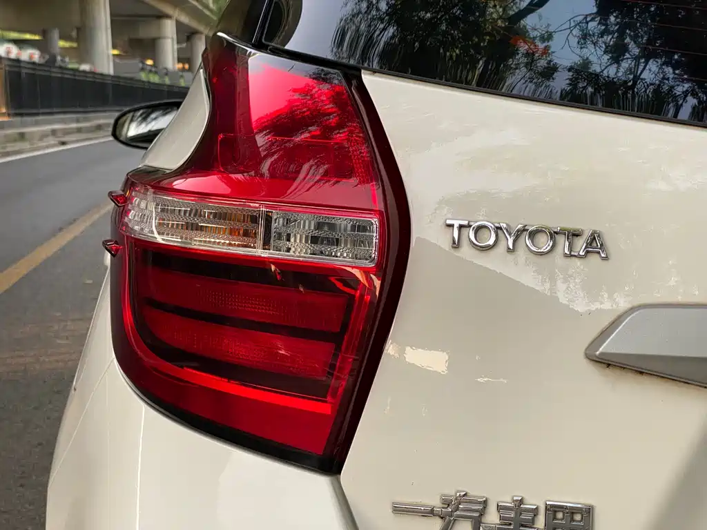Toyota Vios FS — миниатюра 4