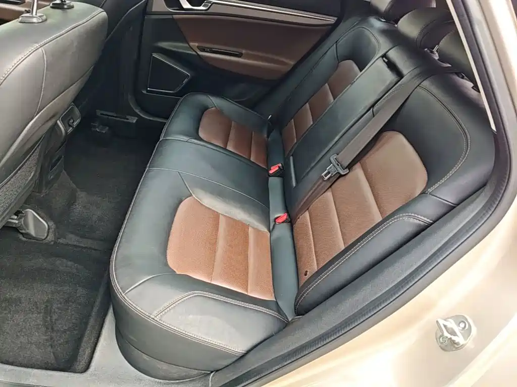 Geely Emgrand GS — миниатюра 17