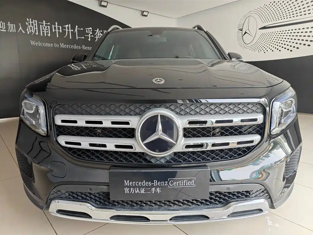 MERCEDES-BENZ GLB