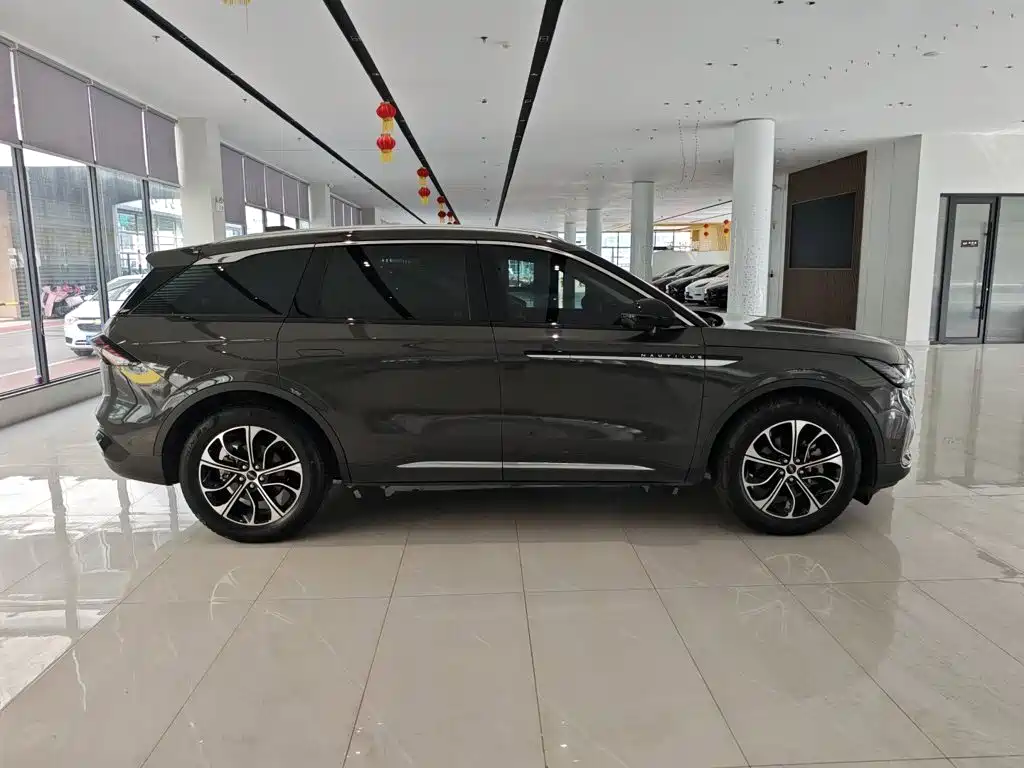 Lincoln Nautilus — миниатюра 7