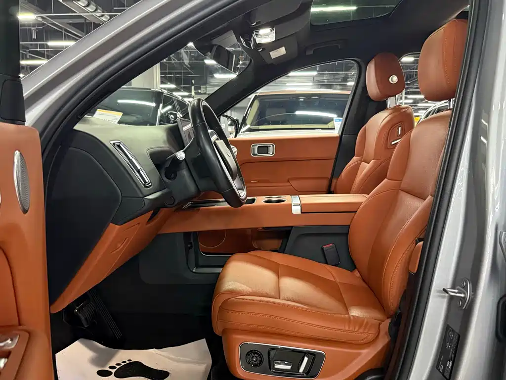 Li Auto Li L8 — миниатюра 8