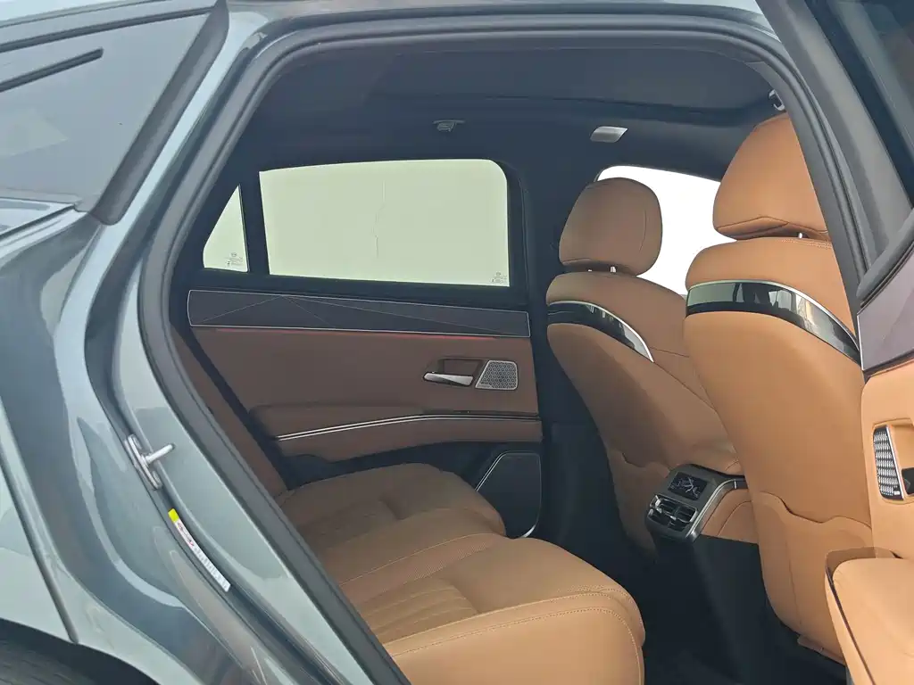 BYD Han L — миниатюра 15