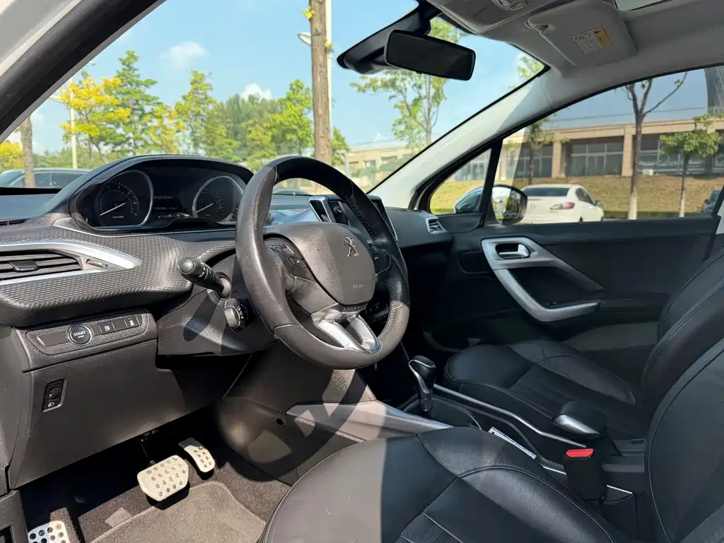 Peugeot 2008 — миниатюра 7