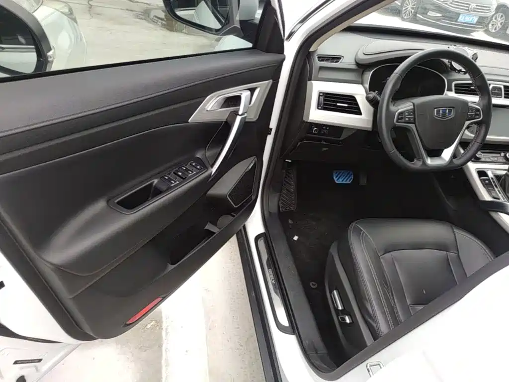 Geely Boyue — миниатюра 16
