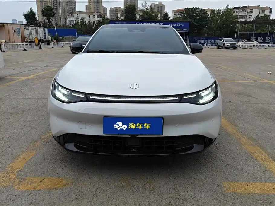 Leapmotor C01
