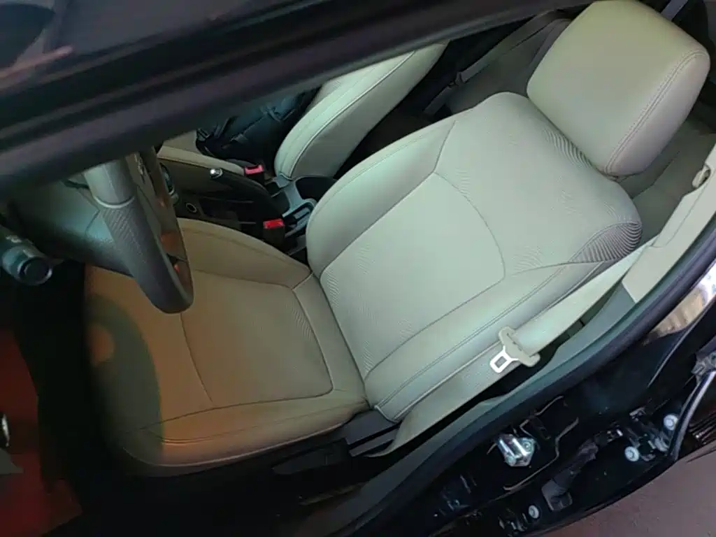 Chevrolet Cruze — миниатюра 15