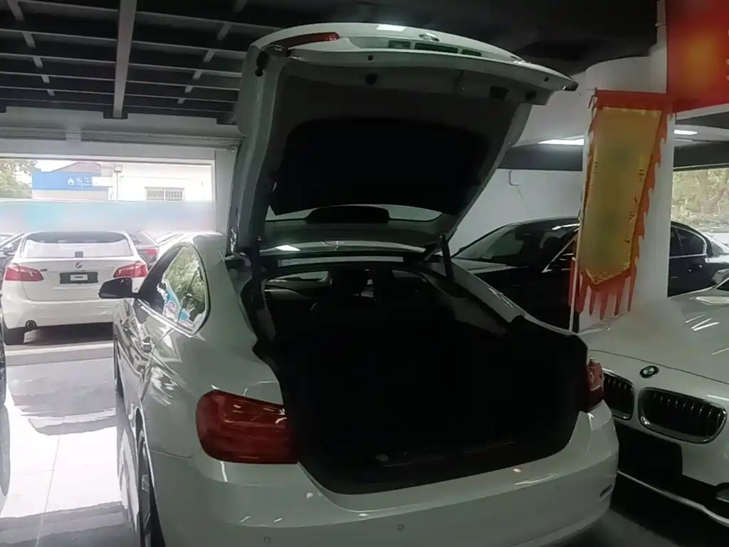 BMW 4 Series — миниатюра 19