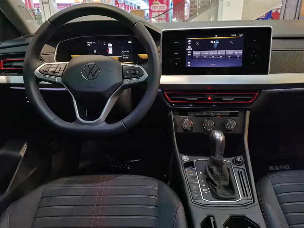 Volkswagen Lavida — миниатюра 9