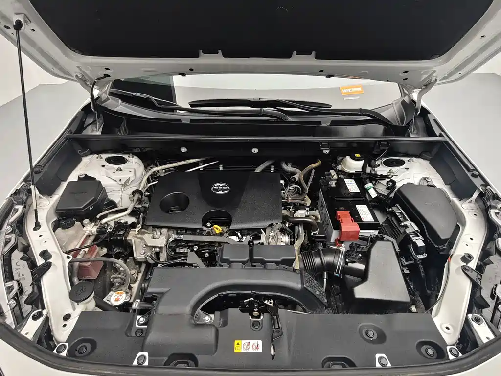 Toyota RAV4 — миниатюра 12