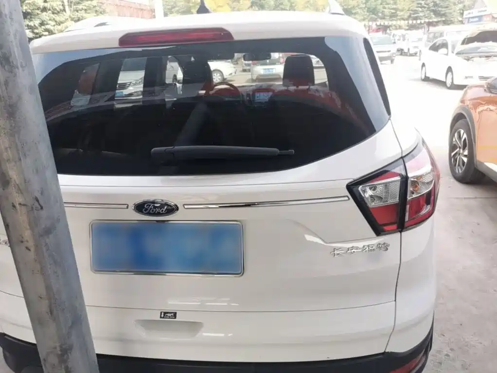 Ford Kuga — миниатюра 6
