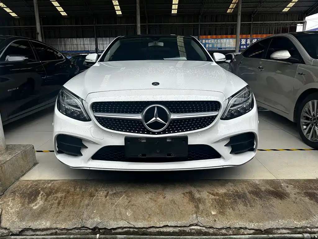 Mercedes-Benz C-Class — миниатюра 2