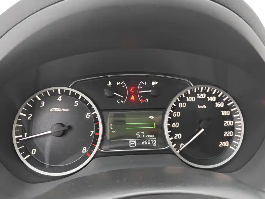 Nissan Sylphy — миниатюра 14