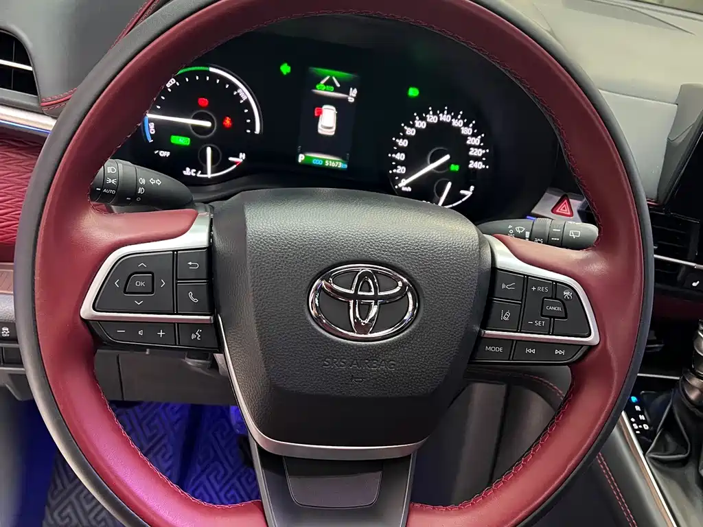 Toyota Sienna — миниатюра 4