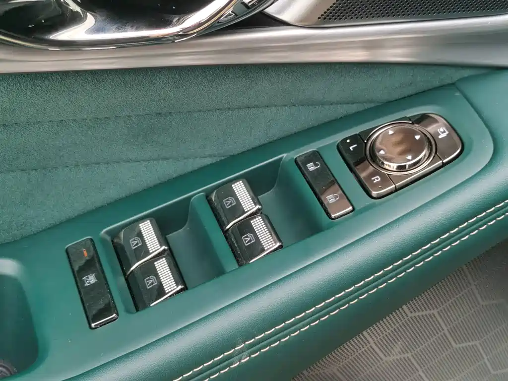 GAC Motor Trumpchi GS8 — миниатюра 17