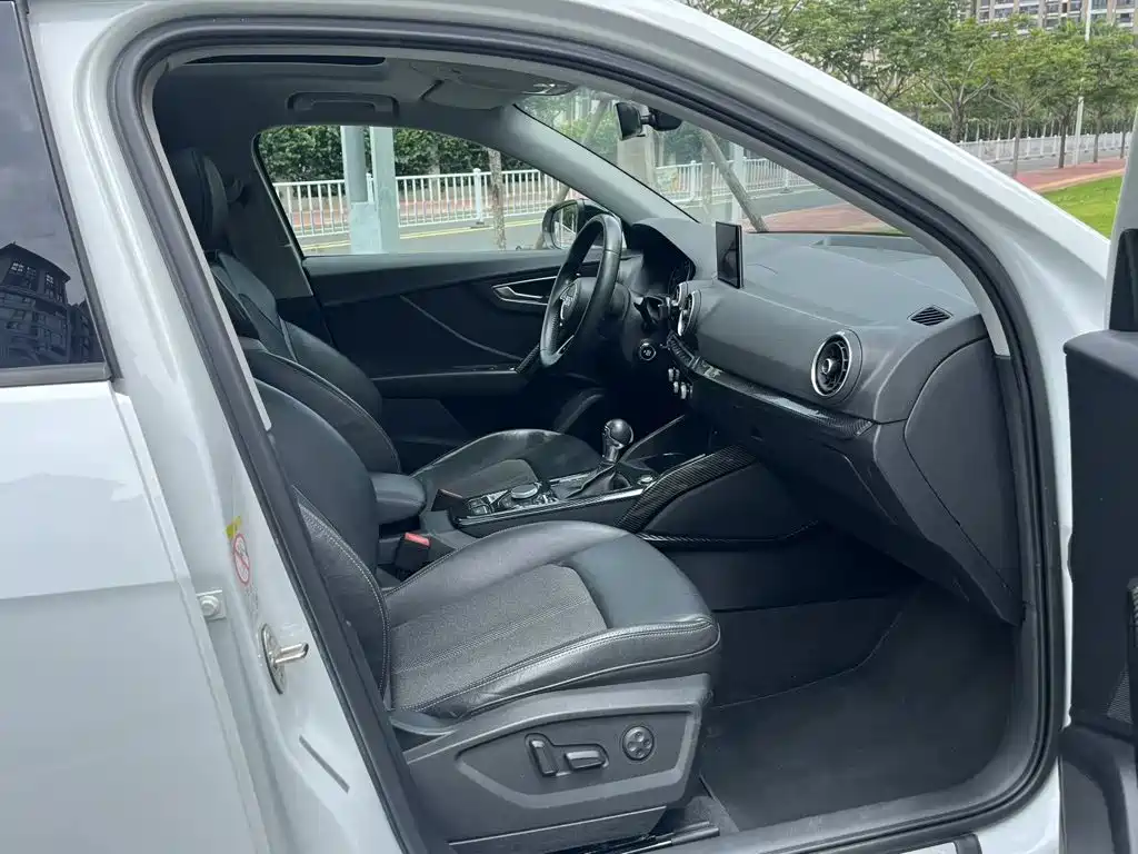 Audi Q2L — миниатюра 10