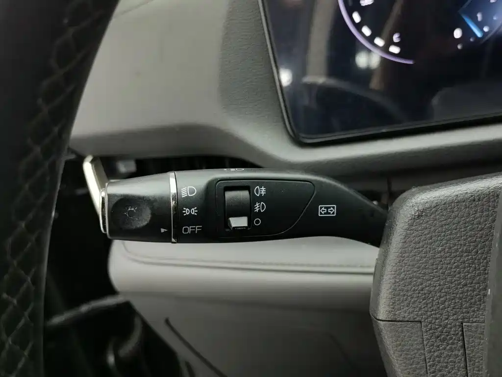 Ford Equator Sport — миниатюра 21