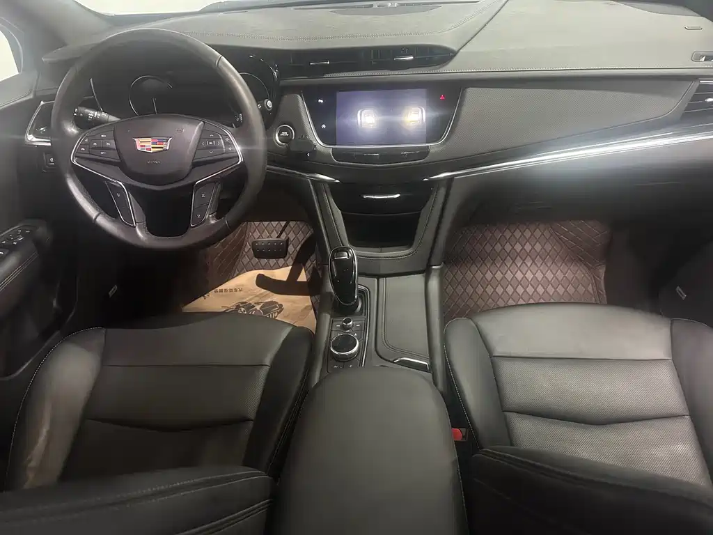 Cadillac XT5 — миниатюра 6