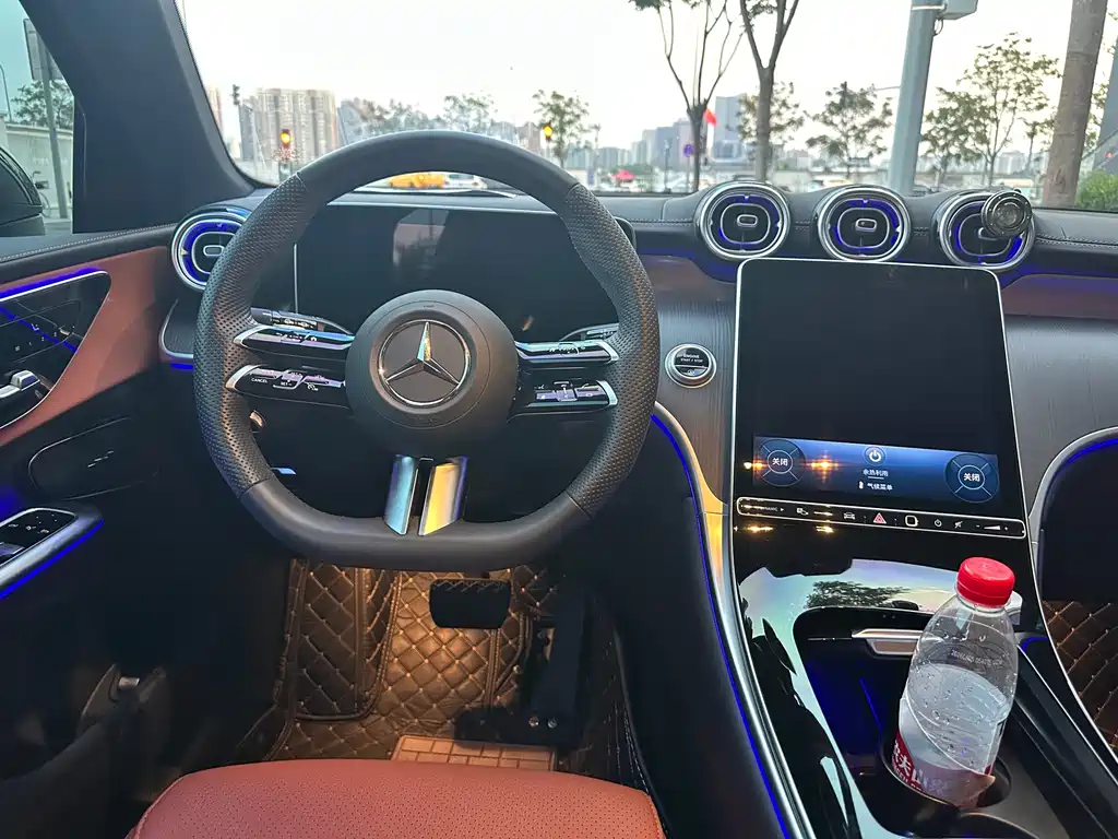 Mercedes-Benz GLC — миниатюра 10