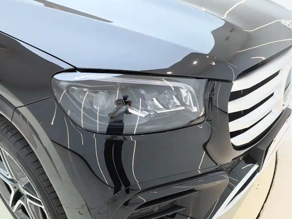 Mercedes-Benz GLS — миниатюра 11