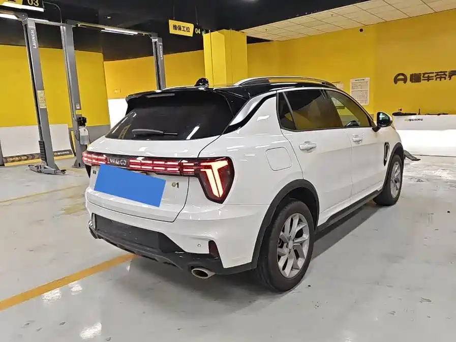 Lynk & Co 01 — миниатюра 2