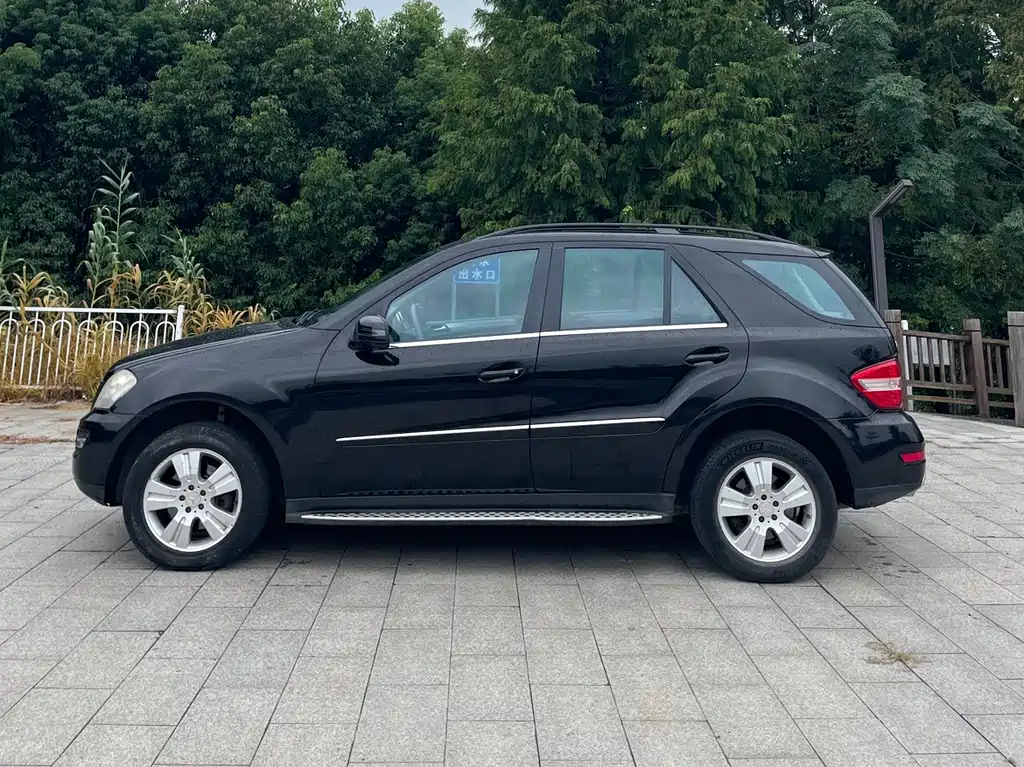 Mercedes-Benz M-Class — миниатюра 3