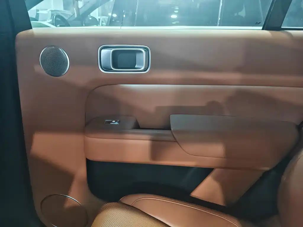 Li Auto Li L9 — миниатюра 13