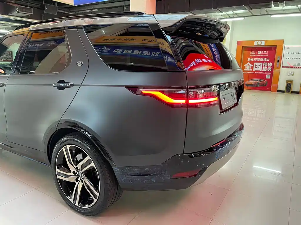 Land Rover Discovery — миниатюра 8