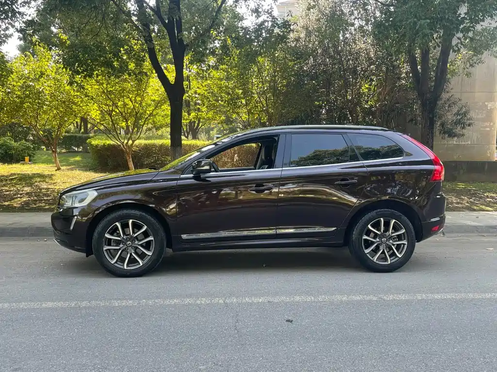 Volvo XC60 — миниатюра 5