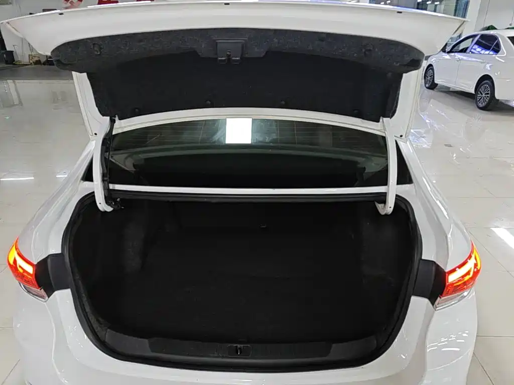 Buick Excelle — миниатюра 19