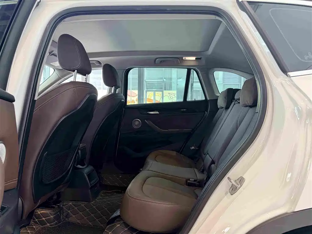 BMW X1 — миниатюра 6