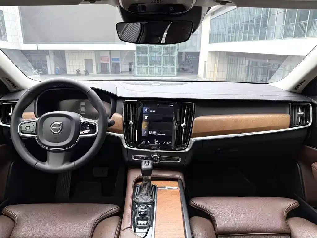 Volvo S90 — миниатюра 8