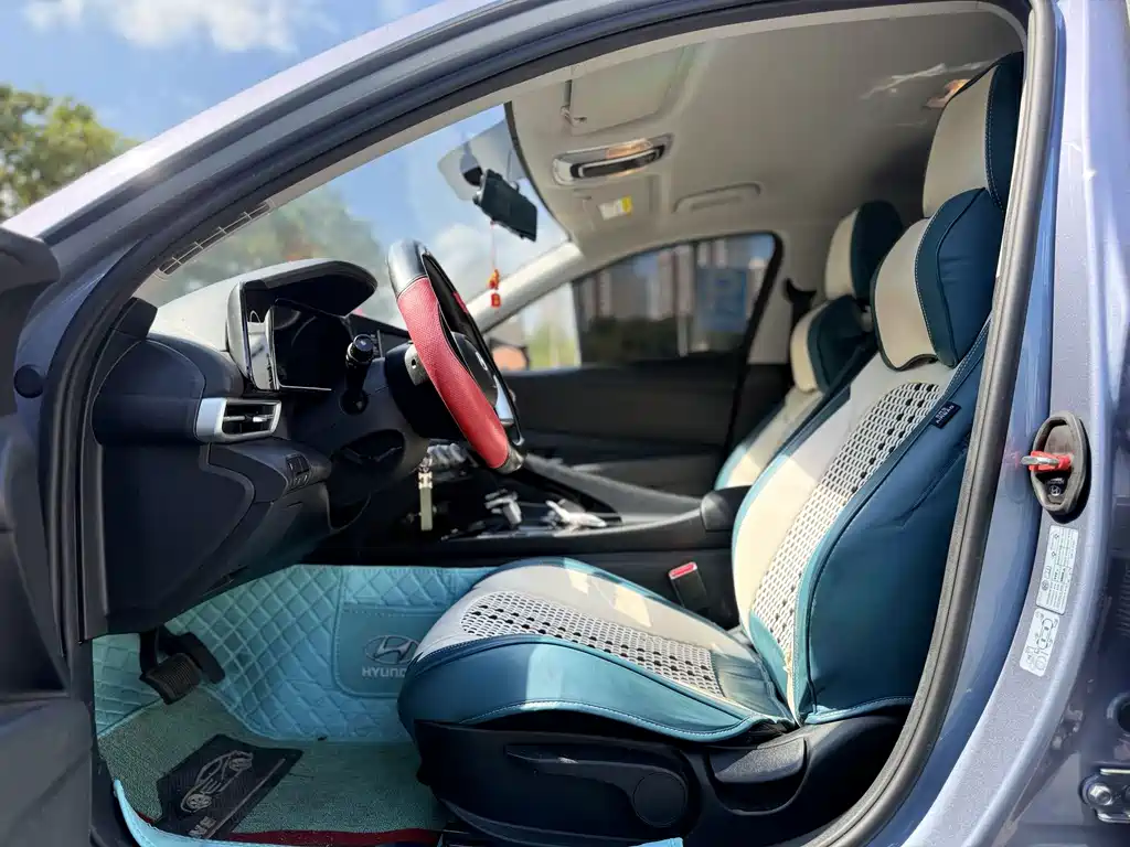 Hyundai Elantra — миниатюра 18