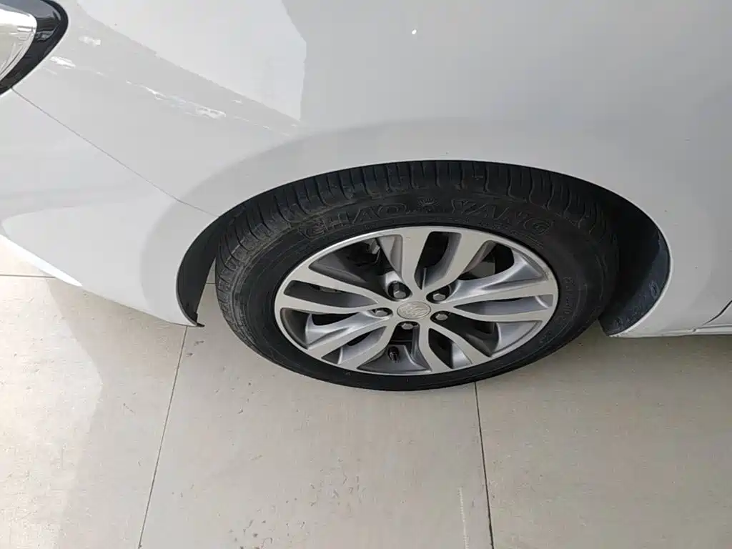 Buick Excelle — миниатюра 23