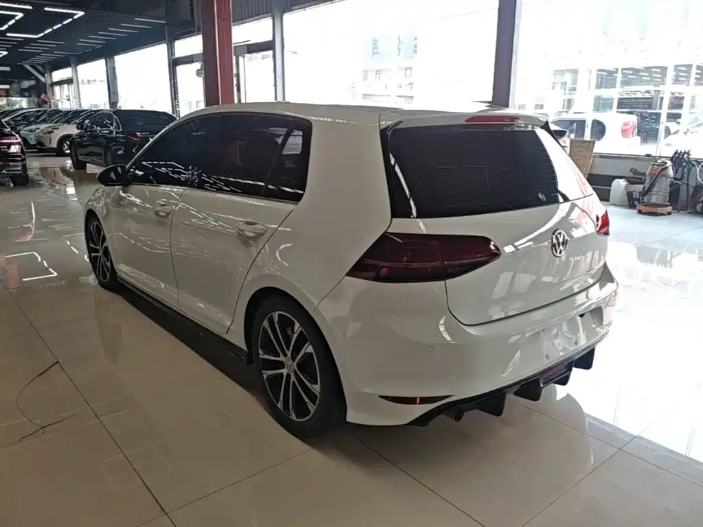 Volkswagen Golf — миниатюра 5