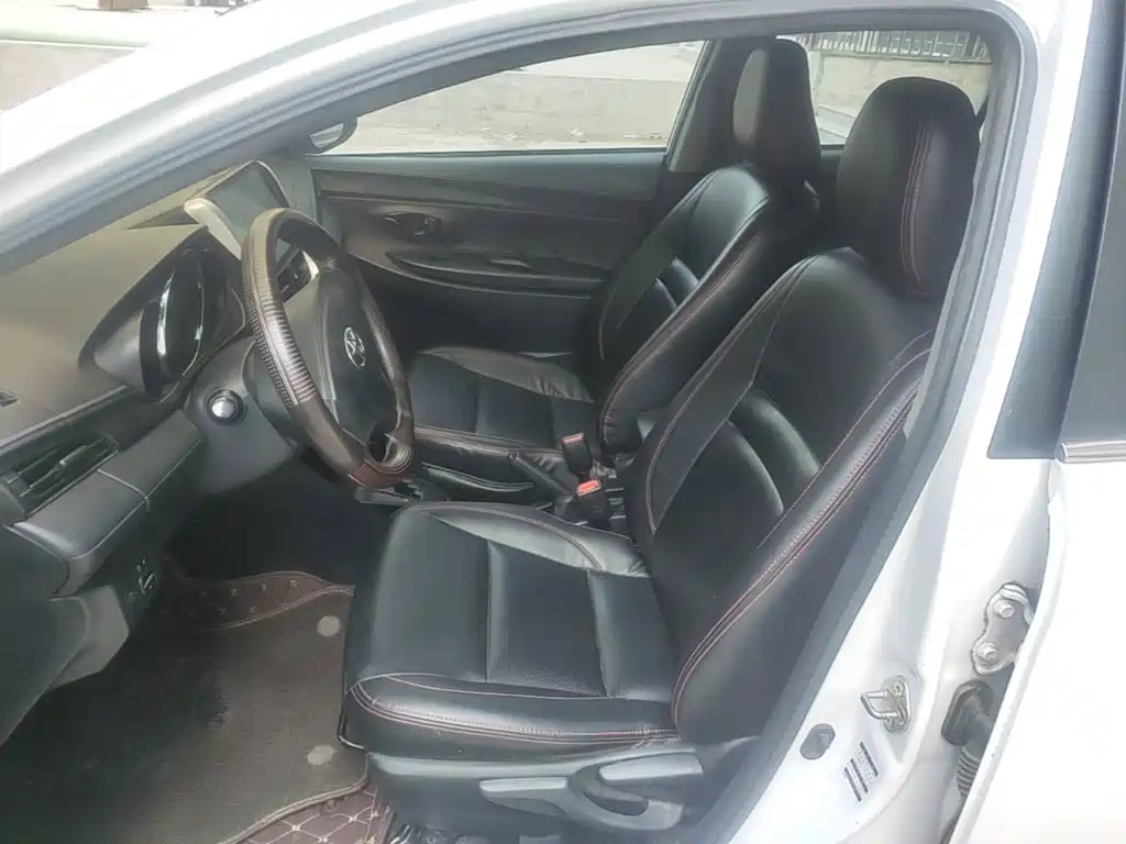 Toyota Yaris L — миниатюра 15