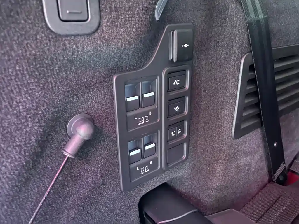Land Rover Discovery — миниатюра 38