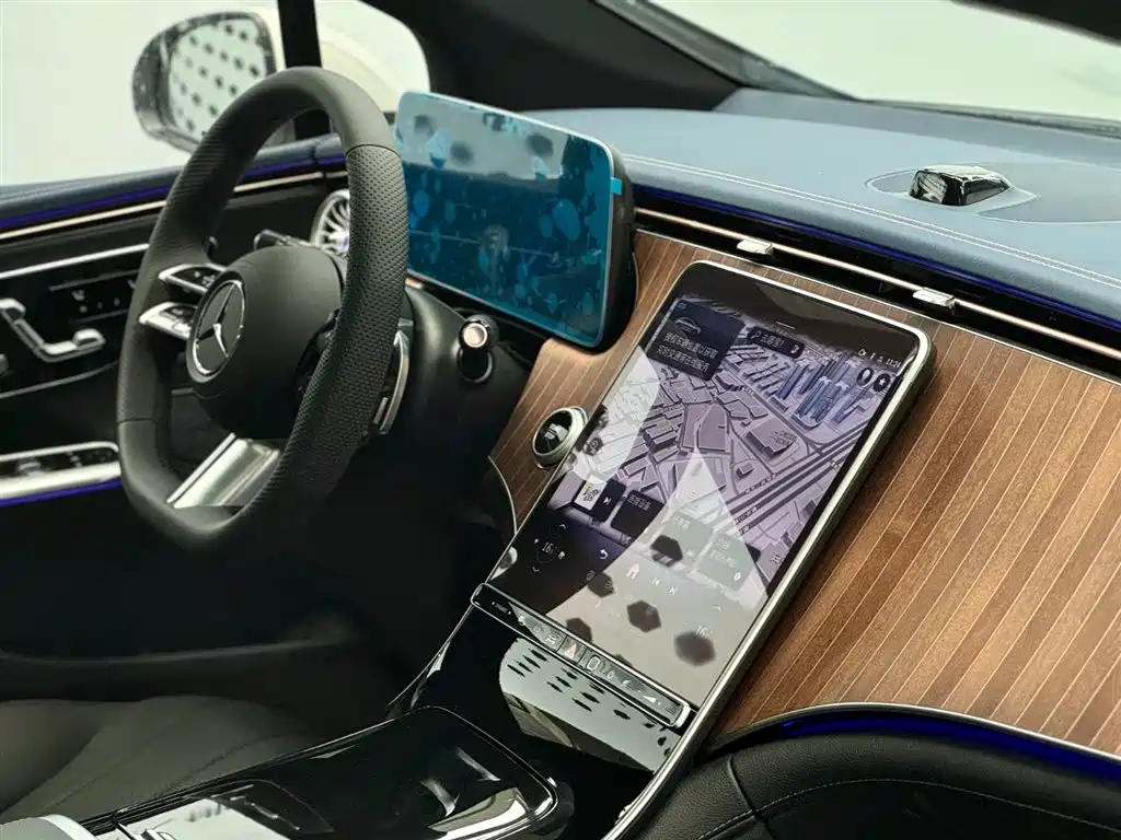 Mercedes-Benz EQE 2025 500 4MATIC