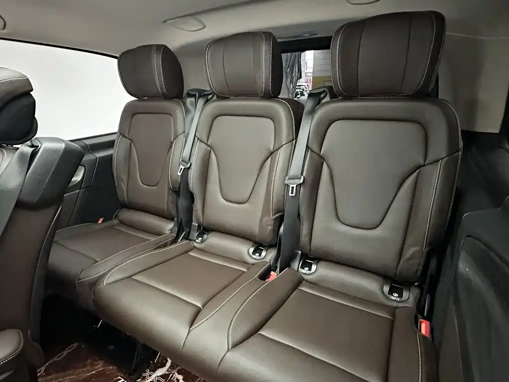 Mercedes-Benz V-Class — миниатюра 19
