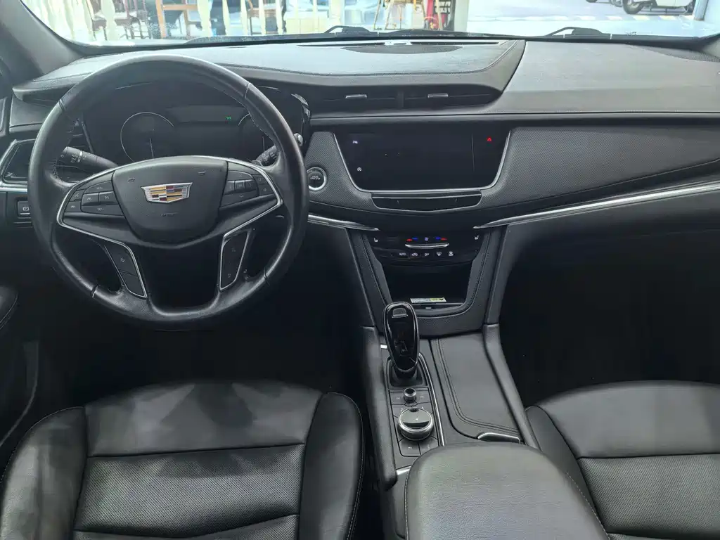 Cadillac XT5 — миниатюра 4