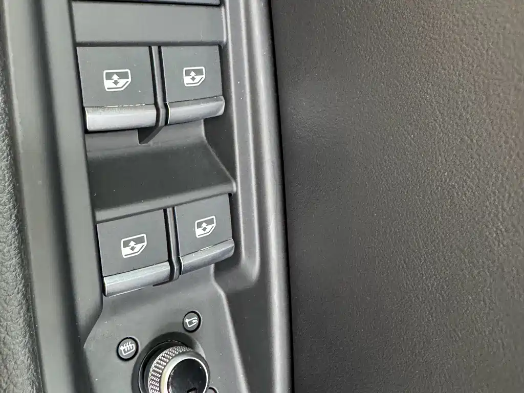 Audi A4L — миниатюра 11