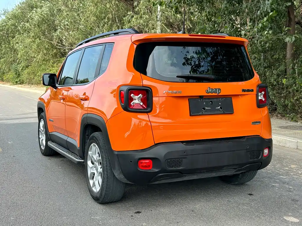 Jeep Renegade — миниатюра 4