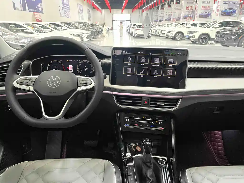 Volkswagen Tayron 2023 280TSI Luxury Plus