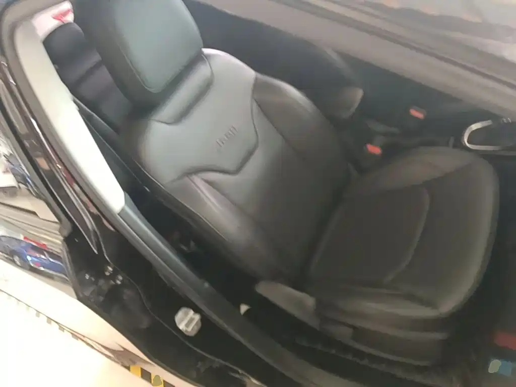 Jeep Compass — миниатюра 25