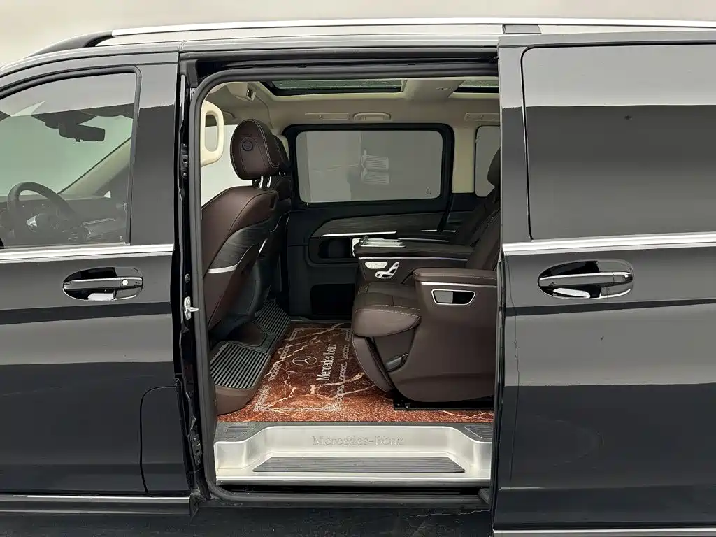 Mercedes-Benz V-Class — миниатюра 18