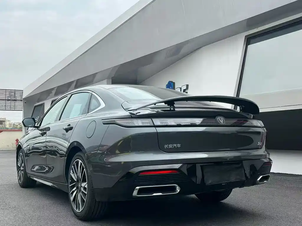 Changan Eado — миниатюра 5